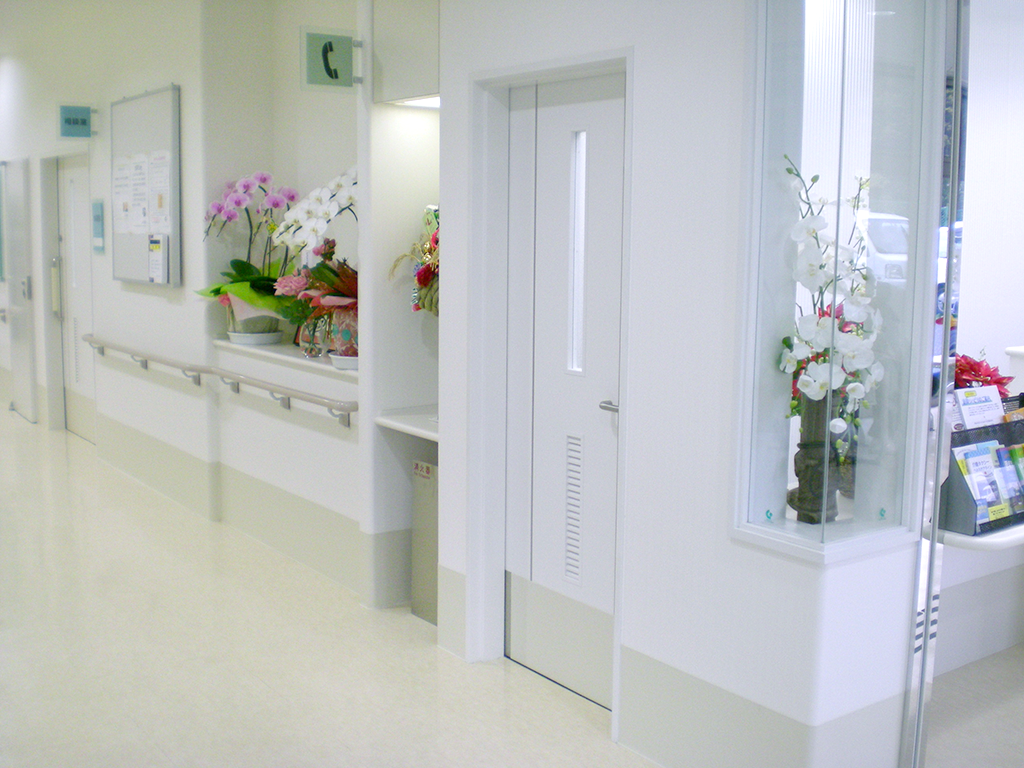 山口医院内観